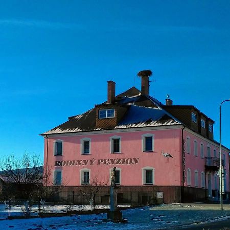 Penzion Mlynicky Dvur Červená Voda Buitenkant foto