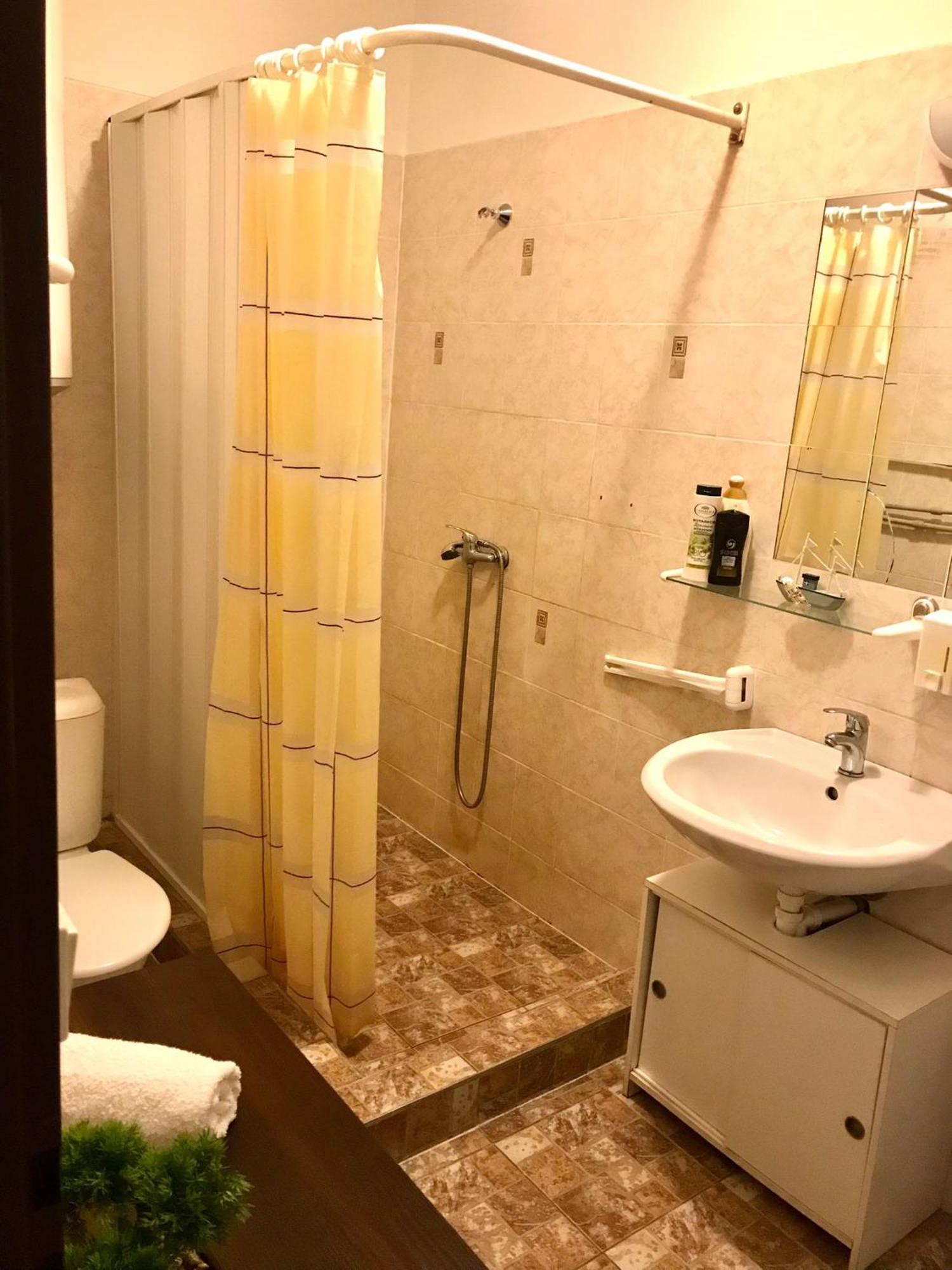 Penzion Mlynicky Dvur Červená Voda Kamer foto